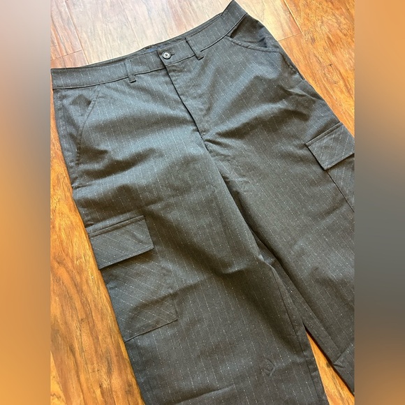 Tommy Hilfiger Dark Gray Wide Leg Cargo Pants - Picture 2 of 6